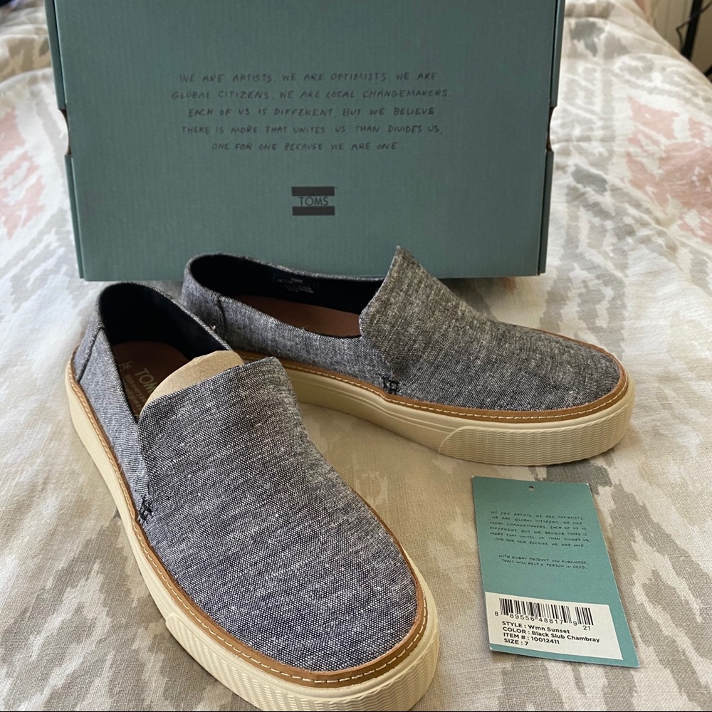 Brand New TOMS.